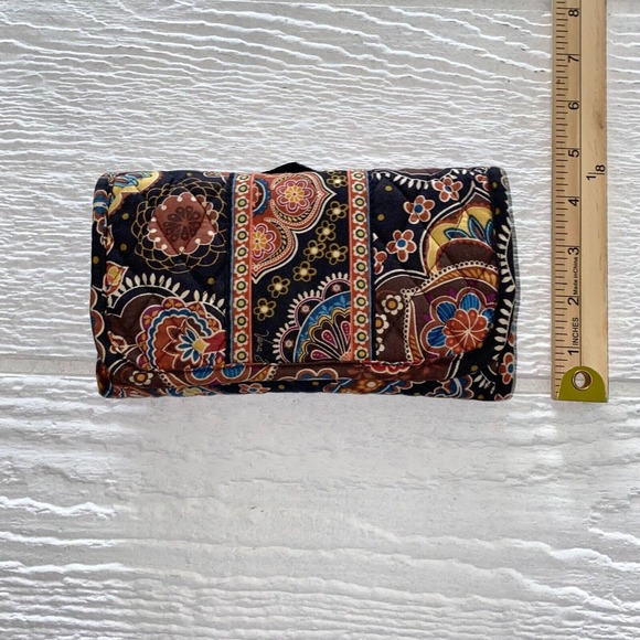 Vera Bradley Wallet With Strap Crossbody Kensington Brown Paisley Retired Print - Picture 2 of 10